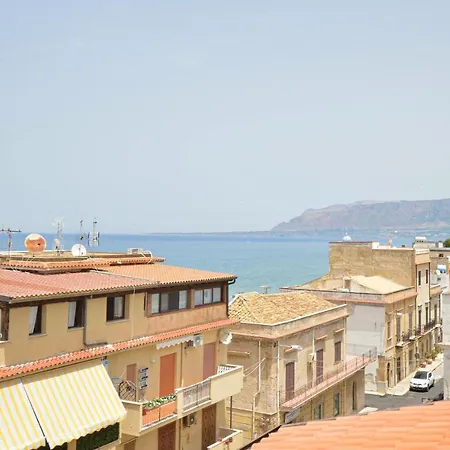 1 Bedroom Lovely In Balestrate