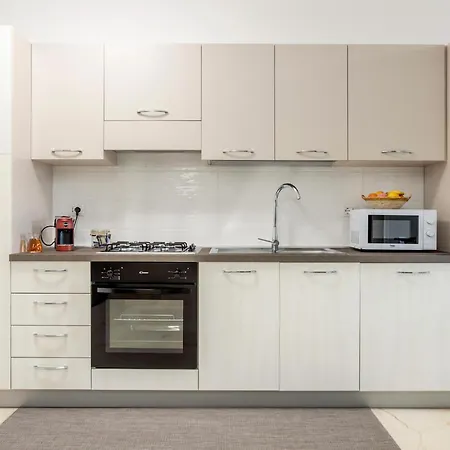 Apartment 1 Bedroom Lovely In