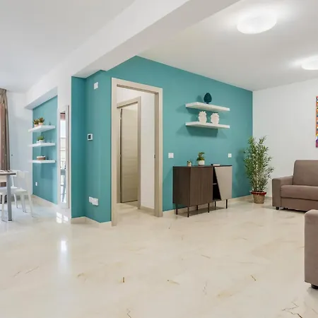 1 Bedroom Lovely In *